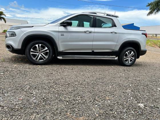 FIAT TORO 2.0 16V TURBO DIESEL VOLCANO 4WD AT9